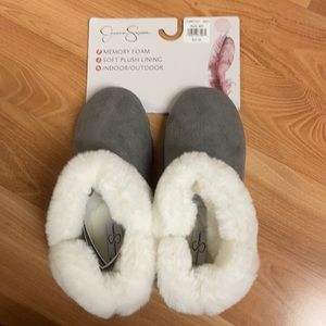Jessica Simpson Slippers